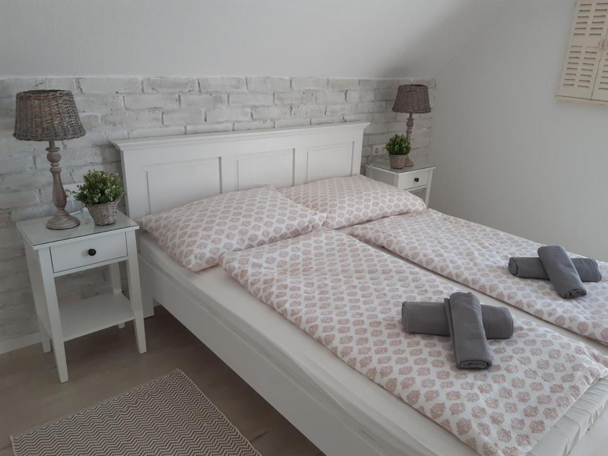 Apartman Soos -- Only For Relaxation, Not For Party! Siófok Exterior foto