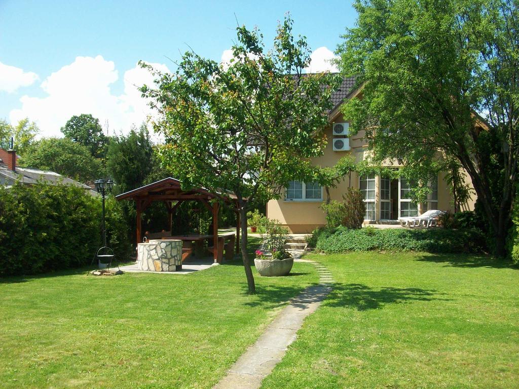 Apartman Soos -- Only For Relaxation, Not For Party! Siófok Exterior foto
